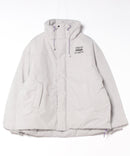 スタンドカラーリラックスフィット バックプリント パファージャケット ユニセックス (What it isNt)ART BY MARKGONZALES / (ワットイットイズント) アートバイマークゴンザレス