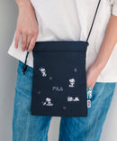 フロント刺繍 ドローストリングミニショルダーバッグ【FILA/フィラ × PEANUTS/ピーナッツ】