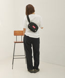 【(What it isNt) ART BY MARK GONZALES/(ワットイットイズント) アートバイ マークゴンザレス】スクエアウエストショルダー zo