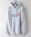 【(What it isNt)ART BY MARKGONZALES / (ワットイットイズント) アートバイマークゴンザレス】703号室コラボのBIGシルエットプリントプルパーカー zo