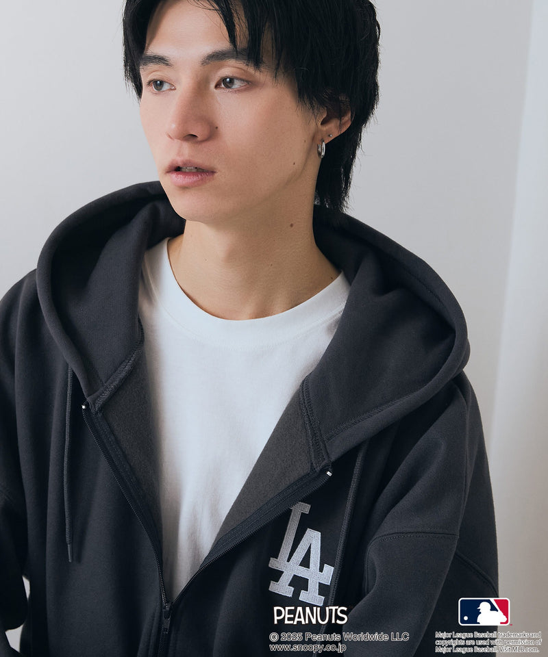 PEANUTS×MLB】オリジナルデザイン フルジップパーカー ヤンキース