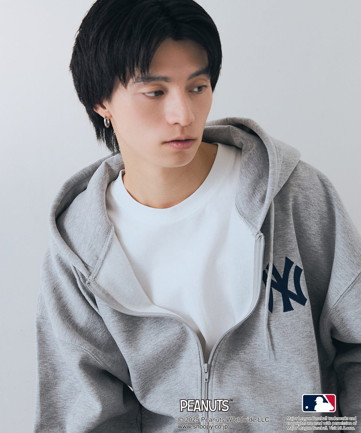PEANUTS×MLB】オリジナルデザイン フルジップパーカー ヤンキース