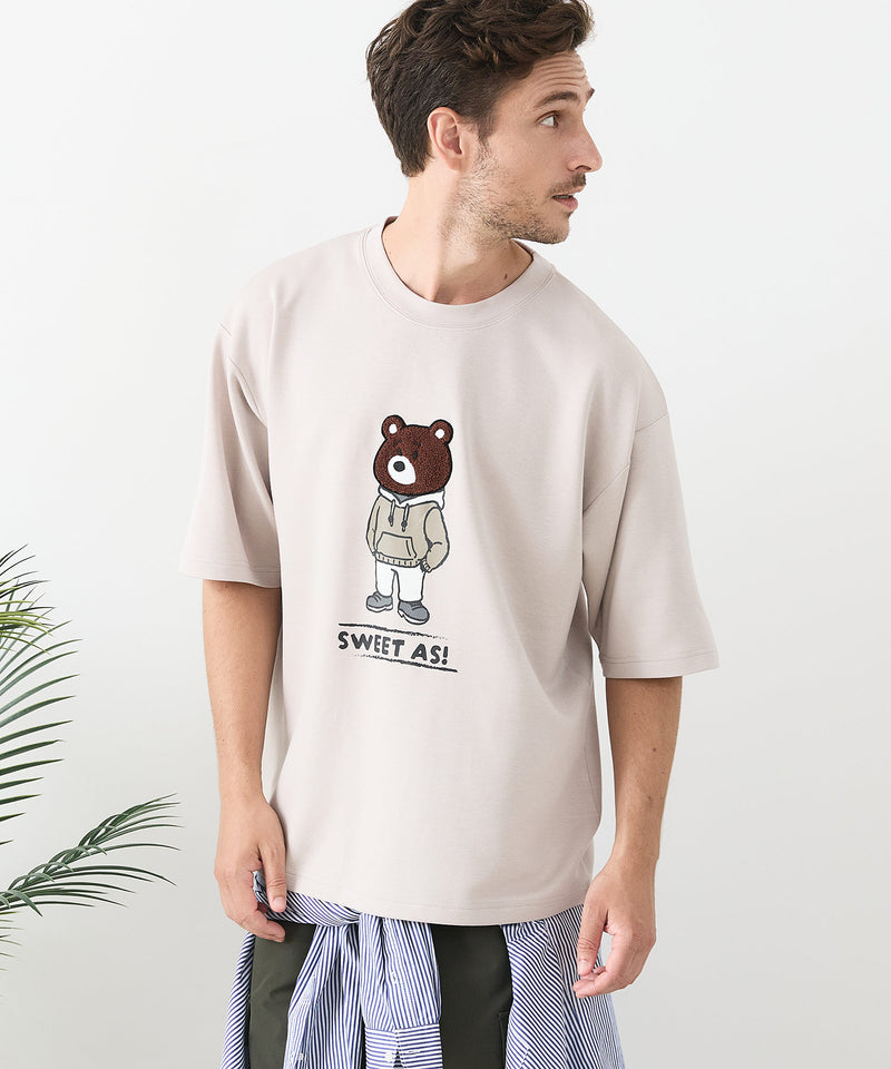 接触冷感 COOLスムース 部分刺繍 プリント リラックスシルエットTシャツ【Blue Standard/ブルースタンダード】
