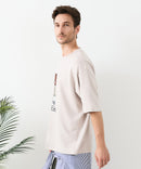 接触冷感 COOLスムース 部分刺繍 プリント リラックスシルエットTシャツ【Blue Standard/ブルースタンダード】