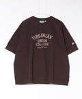 【DISCUS/ディスカス】ヘビーウェイト カレッジロゴプリントTシャツ ルーズシルエット ブラウン ❘ジーンズメイト公式オンラインショップ