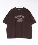 【DISCUS/ディスカス】ヘビーウェイト カレッジロゴプリントTシャツ ルーズシルエット ブラウン ❘ジーンズメイト公式オンラインショップ