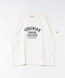 【DISCUS/ディスカス】ヘビーウェイト カレッジロゴプリントTシャツ ルーズシルエット オフホワイト ❘ジーンズメイト公式オンラインショップ