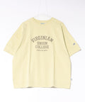 【DISCUS/ディスカス】ヘビーウェイト カレッジロゴプリントTシャツ ルーズシルエット イエロー ❘ジーンズメイト公式オンラインショップ