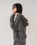 【C-FORT POINT/フォートポイント】【シワになりにくく適度な肉感でロングシーズン活躍】スエードポンチトラックジップパーカー 大人カジュアル 上品 スエード調 スポーティ サイドライン きれいめ カジュアル