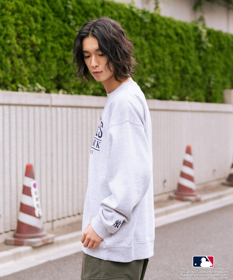 【MLB/メジャーリーグベースボール】 裏起毛 レトロロゴ クルーネックトレーナー スウェット