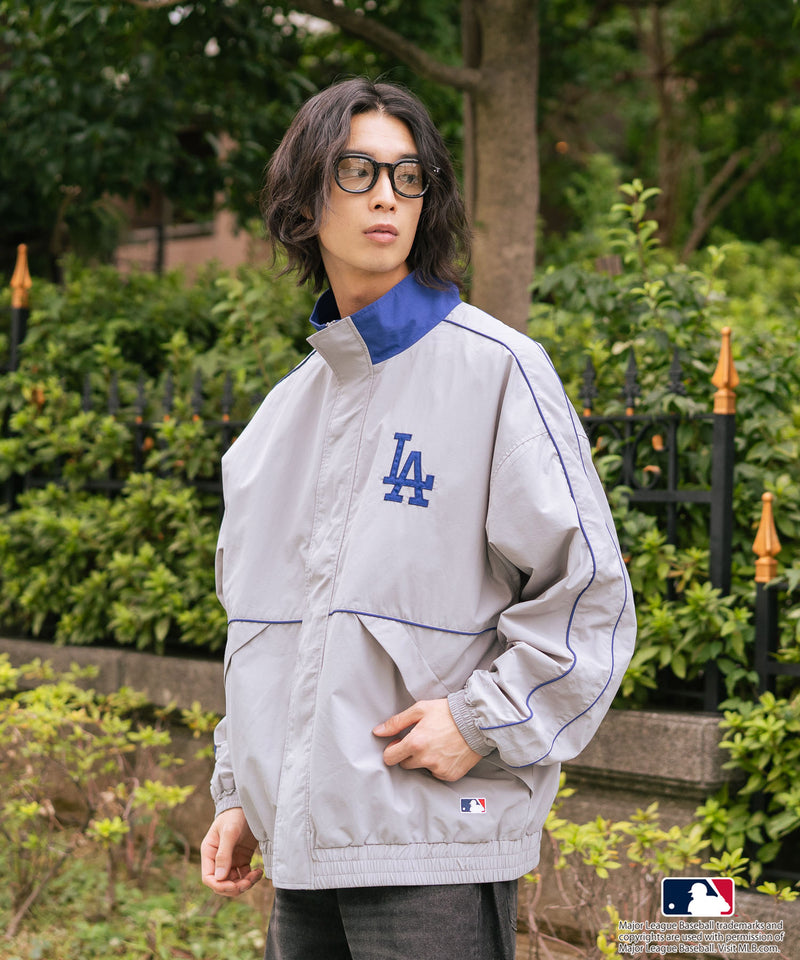 【MLB/メジャーリーグベースボール】パイピングナイロンジャケット