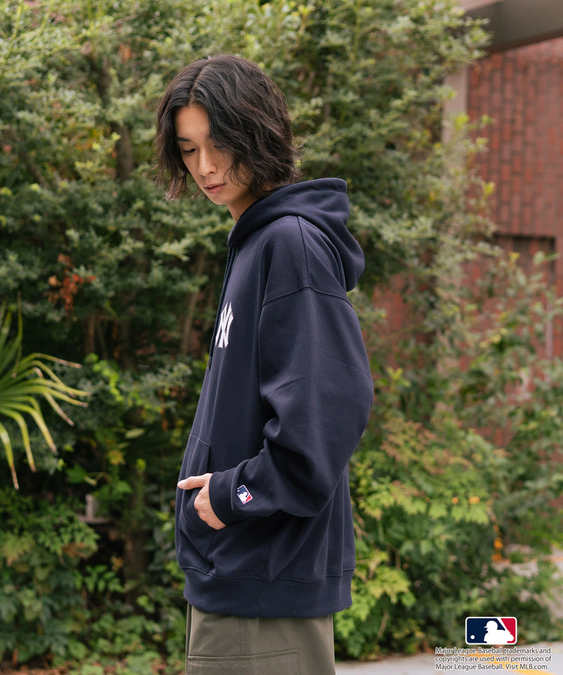 【MLB/メジャーリーグベースボール】裏起毛 バックロゴ フーディー プルオーバーパーカー