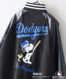 【PEANUTS/ピーナッツ】【ユニセックスデザイン リンクコーデ・カップルコーデにも◎】MLB×PEANUTS スタジアムジャンパー スタジャン オーバーサイズ フェイクレザー ドジャース ヤンキース パドレス ❘ジーンズメイト公式オンラインショップ