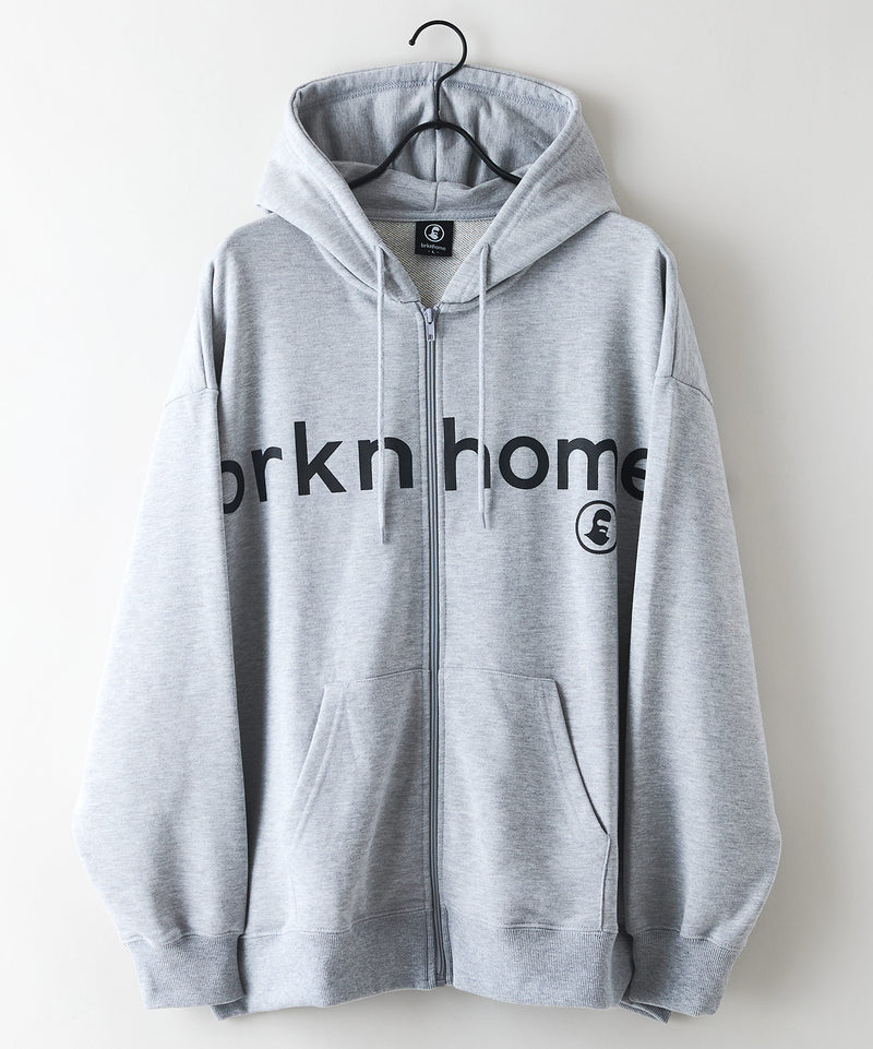 【BRKNHOME/ブロークンホーム】カレッジロゴ プリント フルジップ スウェットパーカー