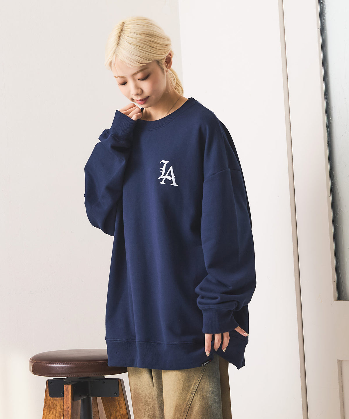 SAVIER：サビアー】LA ロゴ刺繍 ルーズスウェット 【セットアップ可能