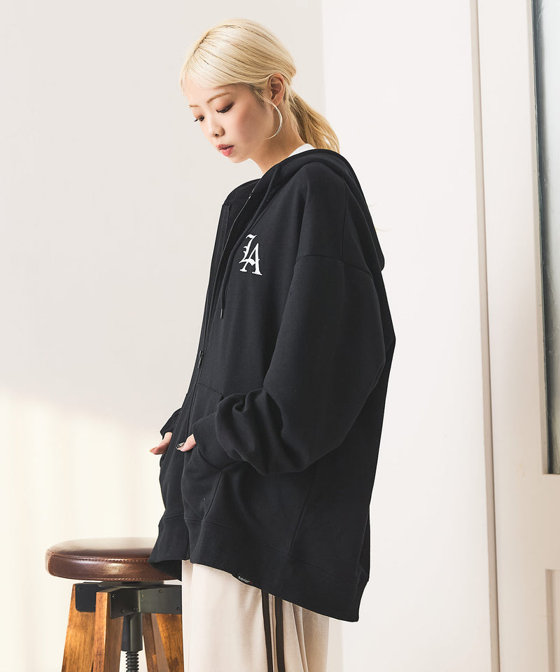 【SAVIER：サビアー】LA ロゴ刺繍 ショート丈 フルジップパーカー 【セットアップ可能】