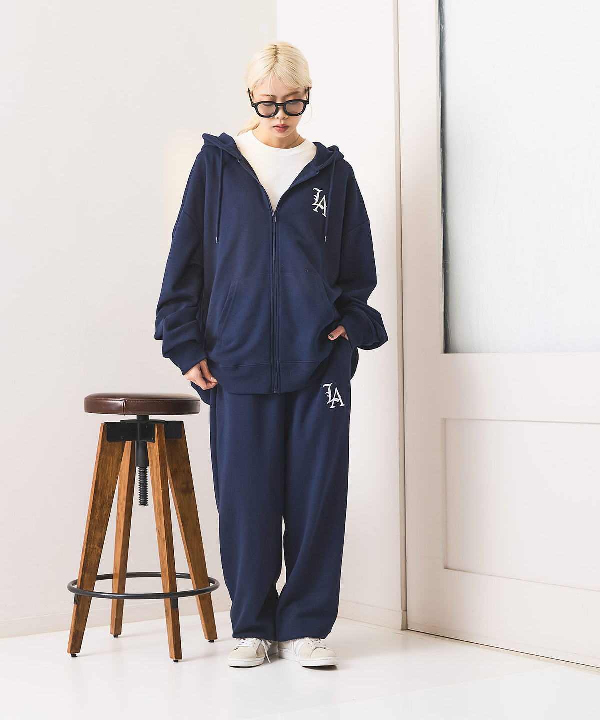 SAVIER：サビアー】LAロゴ刺繍 スウェットパンツ【セットアップ可能】