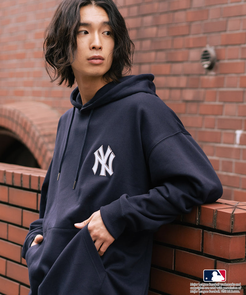 【MLB/メジャーリーグベースボール】裏起毛 バックロゴ フーディー プルオーバーパーカー