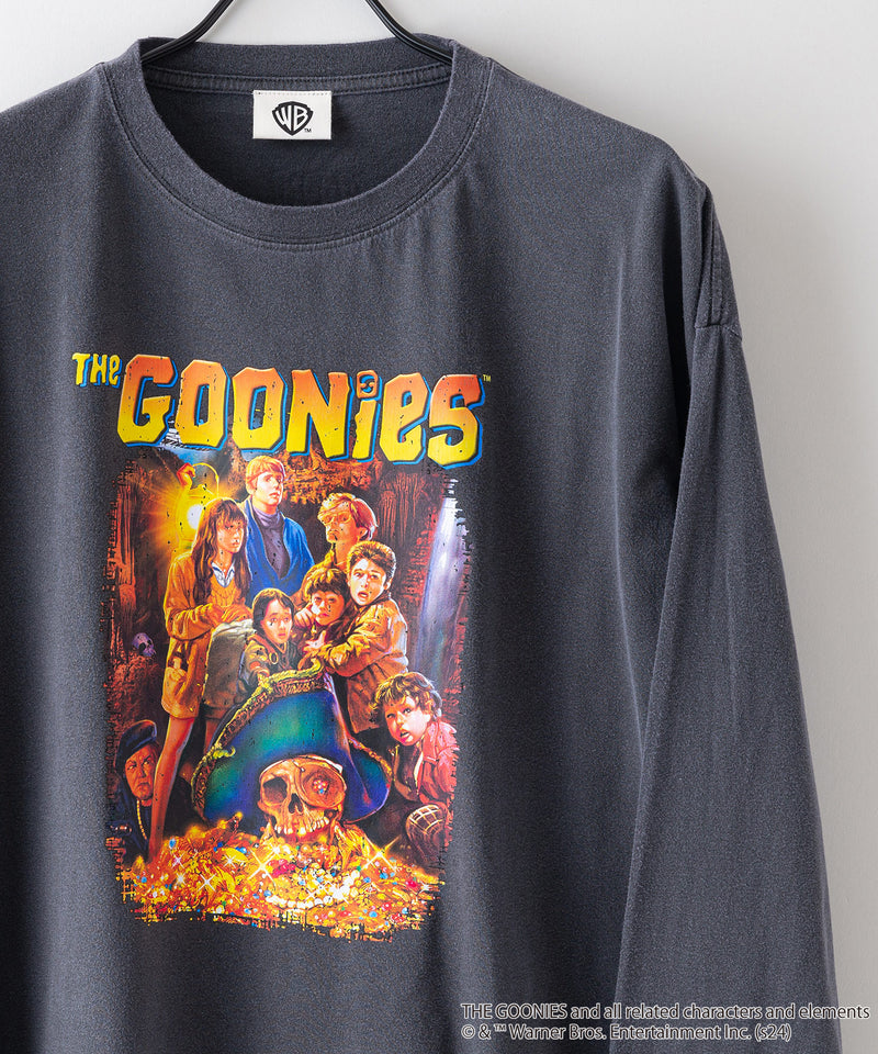 【2024秋物新作】『The Goonies/グーニーズ』 パウダーブリーチ加工 ビッグシルエットロンT ドロップショルダー オーバーサイズ  ヴィンテージ加工