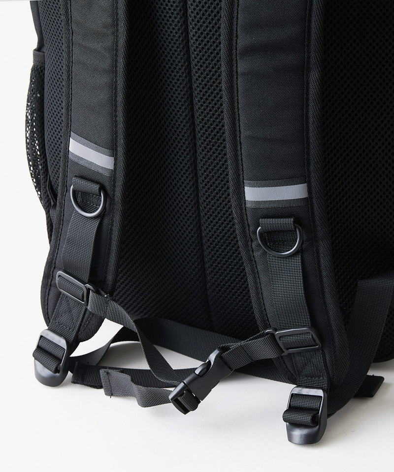 FILA/フィラ】【大容量29L A4サイズ対応】クリアポーチ付きバック
