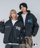 【PEANUTS/ピーナッツ】【ユニセックスデザイン リンクコーデ・カップルコーデにも◎】MLB×PEANUTS パファージャケット ブルゾン 中綿ジャケット オーバーサイズ スタンドネック 保温 ドジャース ヤンキース パドレス ❘ジーンズメイト公式オンラインショップ