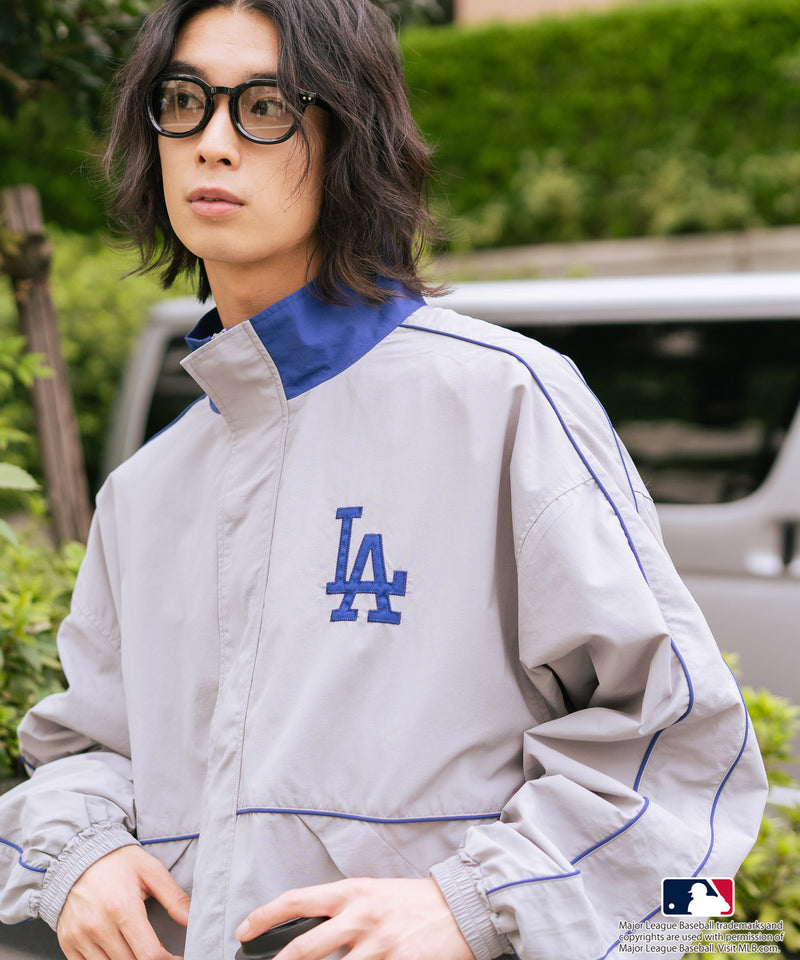 【MLB/メジャーリーグベースボール】パイピングナイロンジャケット