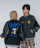 【PEANUTS/ピーナッツ】【ユニセックスデザイン リンクコーデ・カップルコーデにも◎】MLB×PEANUTS スタジアムジャンパー スタジャン オーバーサイズ フェイクレザー ドジャース ヤンキース パドレス ❘ジーンズメイト公式オンラインショップ