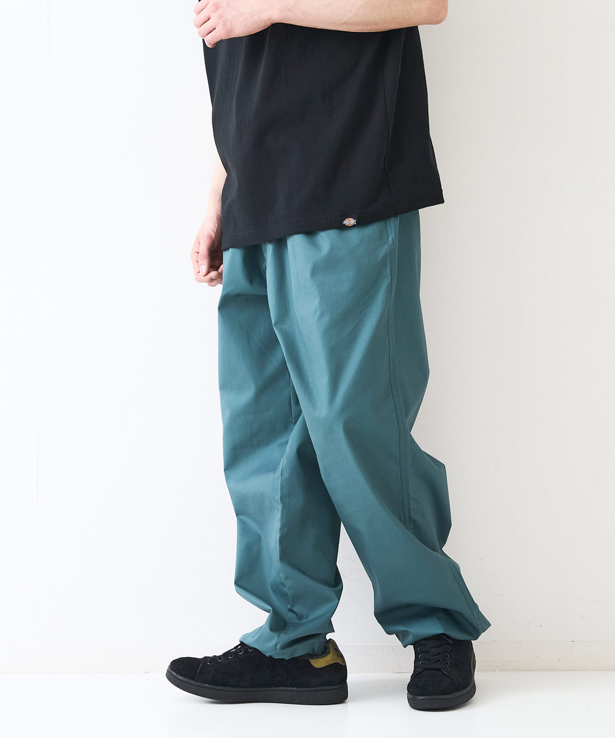 SILVER BULLET｜Dickies ライトTCツイルパラシュートパンツ