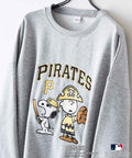 【PEANUTS/ピーナッツ】【ユニセックスデザインでリンクコーデにも◎】MLB×PEANUTS 裏起毛トレーナー 保温 キャラクター ドジャース ヤンキース パイレーツ モクグレーC柄 ❘ジーンズメイト公式オンラインショップ