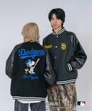 【PEANUTS/ピーナッツ】【ユニセックスデザイン リンクコーデ・カップルコーデにも◎】MLB×PEANUTS スタジアムジャンパー スタジャン オーバーサイズ フェイクレザー ドジャース ヤンキース パドレス ❘ジーンズメイト公式オンラインショップ