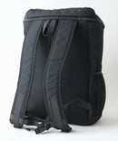 【Lee/リー】【容量21L 撥水加工を施したポリエステル素材を使用】ボックスリュックA シンプル スタイリッシュ ブランドロゴ テープチャーム付き デイリーユース 通勤 通学 ❘ジーンズメイト公式オンラインショップ