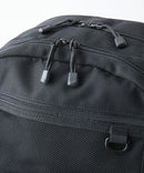 【Lee/リー】【容量23L 撥水加工を施したポリエステル素材を使用】フロントメッシュリュック スポーティ テープチャーム付き デイリーユース 通勤 通学 ❘ジーンズメイト公式オンラインショップ