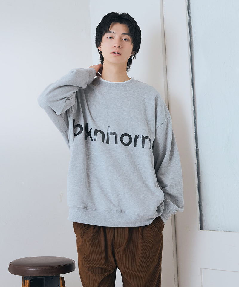 【BRKNHOME/ブロークンホーム】ブランドロゴ プリント スウェットトレーナー