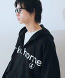 【BRKNHOME/ブロークンホーム】カレッジロゴ プリント フルジップ スウェットパーカー