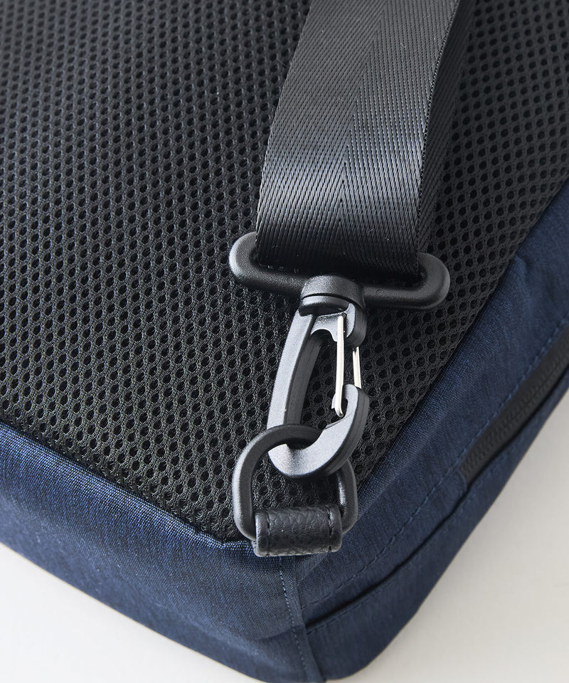 【BLUE STANDARD/ブルースタンダード】切り替え フェイクレザー ボディーバッグ