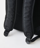 【FILA/フィラ】【大きすぎないジャストサイズ 21L A4サイズ対応】スタンダードデイパック 軽量 コンパクト 通勤・通学 マザーズリュック