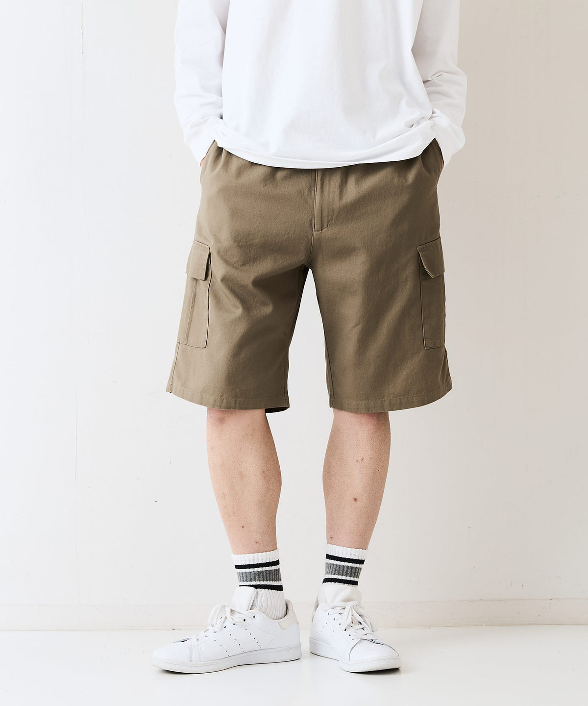 whizlimited カーゴショートパンツ WOMEN スパンライクカーゴショートパンツ ベージュ