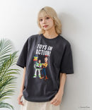 【TOY STORY/トイ・ストーリー】【限定オリジナルデザイン】半袖Tシャツ 綿100% ドロップショルダー ワンポイント バックプリント ディズニー ピクサー キャラクター クルーネック Disney ユニセックス