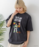 【TOY STORY/トイ・ストーリー】【限定オリジナルデザイン】半袖Tシャツ 綿100% ドロップショルダー ワンポイント バックプリント ディズニー ピクサー キャラクター クルーネック Disney ユニセックス
