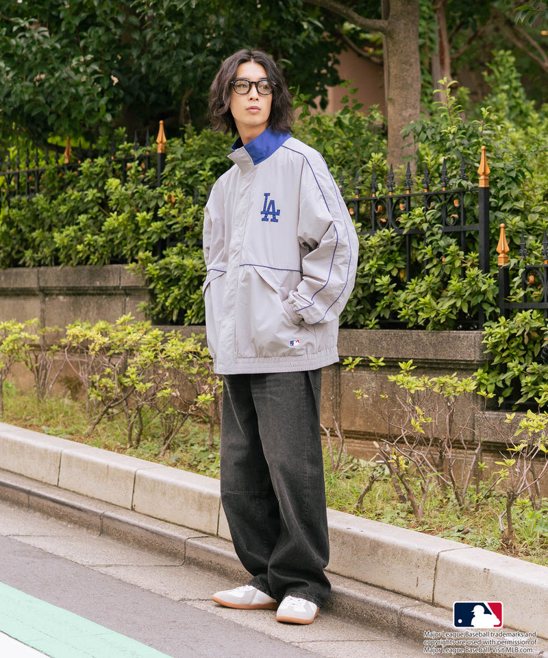 【MLB/メジャーリーグベースボール】パイピングナイロンジャケット