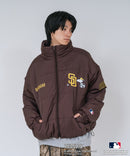 【PEANUTS/ピーナッツ】【ユニセックスデザイン リンクコーデ・カップルコーデにも◎】MLB×PEANUTS パファージャケット ブルゾン 中綿ジャケット オーバーサイズ スタンドネック 保温 ドジャース ヤンキース パドレス ❘ジーンズメイト公式オンラインショップ