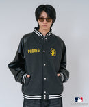 【PEANUTS/ピーナッツ】【ユニセックスデザイン リンクコーデ・カップルコーデにも◎】MLB×PEANUTS スタジアムジャンパー スタジャン オーバーサイズ フェイクレザー ドジャース ヤンキース パドレス ❘ジーンズメイト公式オンラインショップ