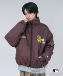 【PEANUTS/ピーナッツ】【ユニセックスデザイン リンクコーデ・カップルコーデにも◎】MLB×PEANUTS パファージャケット ブルゾン 中綿ジャケット オーバーサイズ スタンドネック 保温 ドジャース ヤンキース パドレス ❘ジーンズメイト公式オンラインショップ