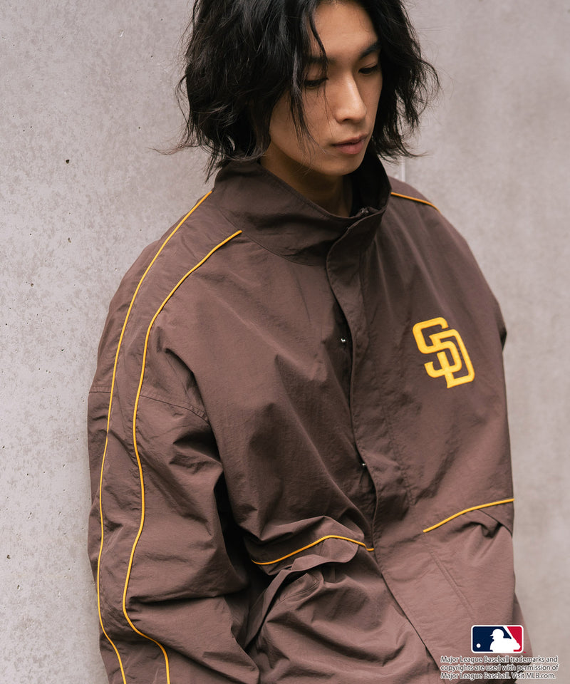 【MLB/メジャーリーグベースボール】パイピングナイロンジャケット