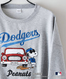 【PEANUTS/ピーナッツ】【ユニセックスデザインでリンクコーデにも◎】MLB×PEANUTS 裏起毛トレーナー 保温 キャラクター ドジャース ヤンキース パイレーツ ❘ジーンズメイト公式オンラインショップ