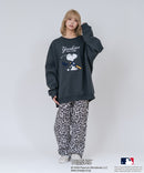 【PEANUTS/ピーナッツ】【ユニセックスデザインでリンクコーデにも◎】MLB×PEANUTS 裏起毛トレーナー 保温 キャラクター ドジャース ヤンキース パイレーツ ❘ジーンズメイト公式オンラインショップ