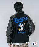 【PEANUTS/ピーナッツ】【ユニセックスデザイン リンクコーデ・カップルコーデにも◎】MLB×PEANUTS スタジアムジャンパー スタジャン オーバーサイズ フェイクレザー ドジャース ヤンキース パドレス ❘ジーンズメイト公式オンラインショップ