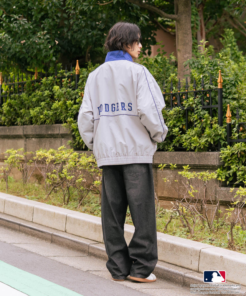 【MLB/メジャーリーグベースボール】パイピングナイロンジャケット