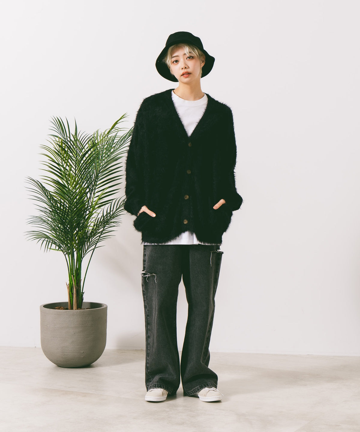 ROUGH TRADE/ラフトレード】シャギーVネックカーディガン zo