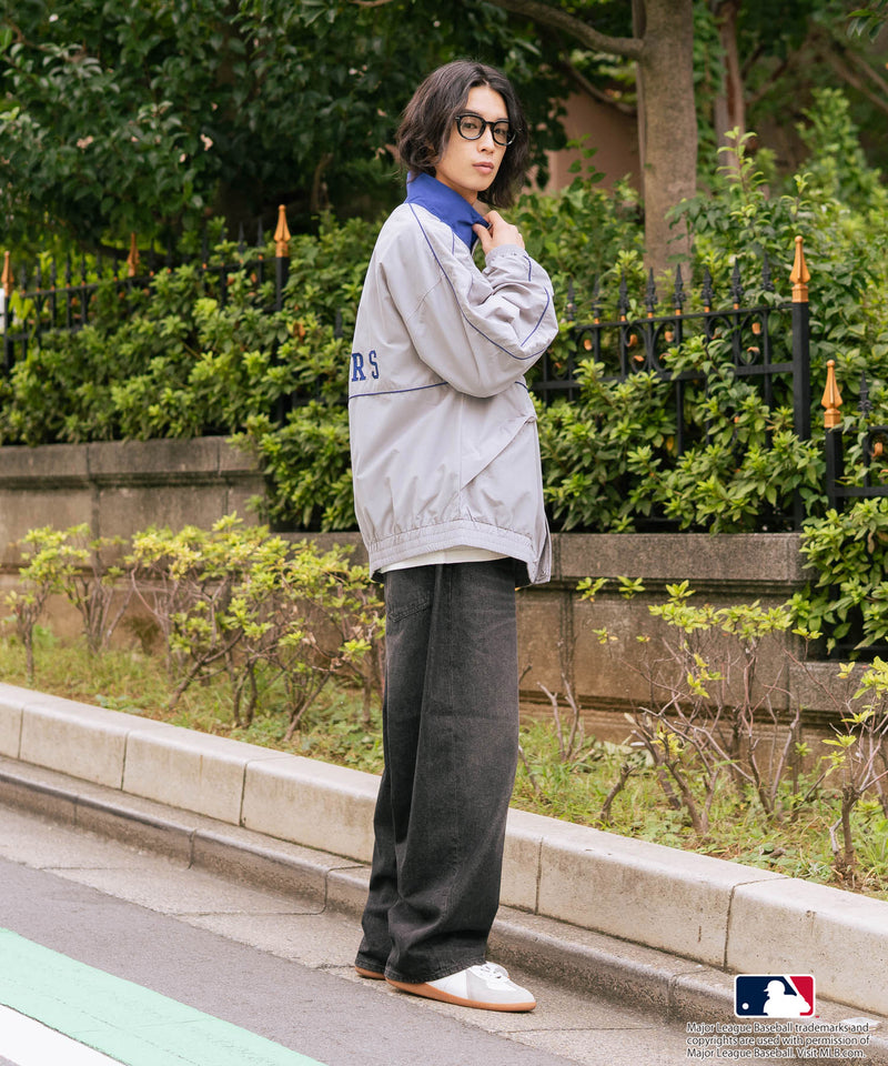 【MLB/メジャーリーグベースボール】パイピングナイロンジャケット